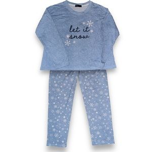 Merry Lane Let it Snow pajamas